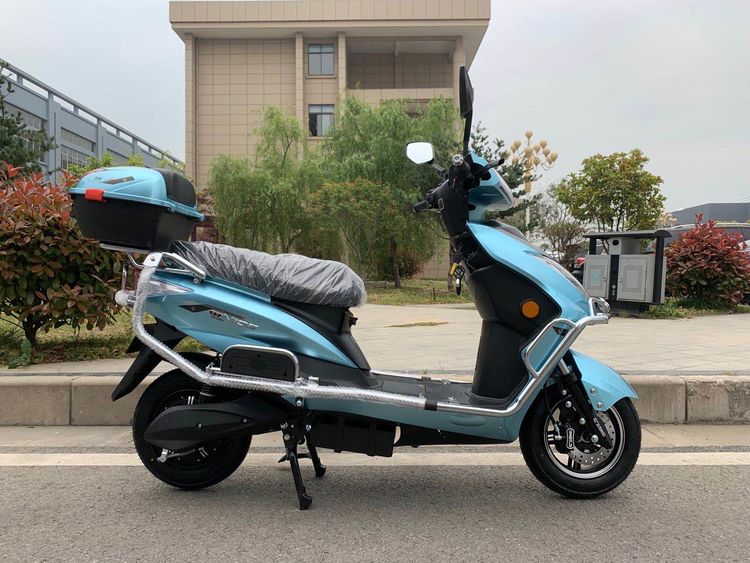 国威战锋六代电动踏板96v20ah电瓶车ccc认证国威电动摩托车国威电动车